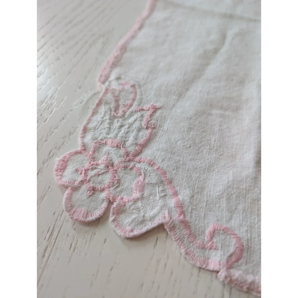 Vintage Table Topper Embroidered 21in  - Square - White Pink